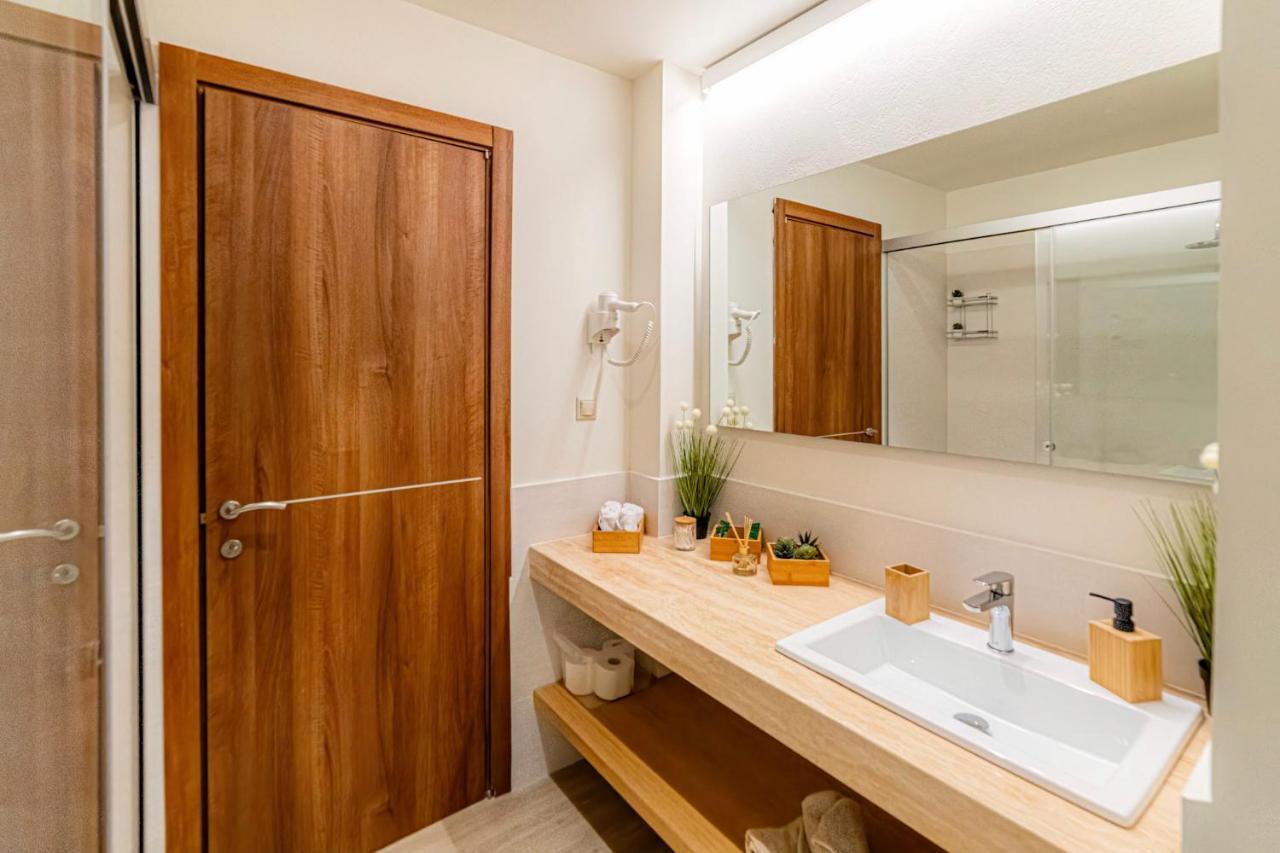 Luxury Town Center Suite, Β1 Iraklion Buitenkant foto